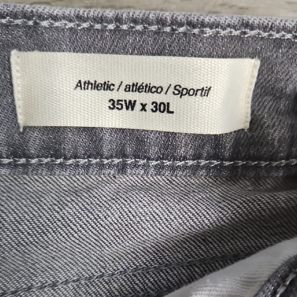 Goodthreads Men's Washed Gray Straight Jeans - Picture 3 of 6